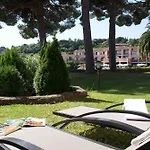 Les Jardins De Szálloda