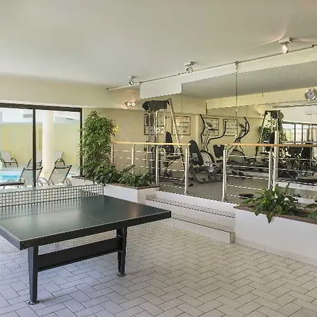 מלון Les Jardins De