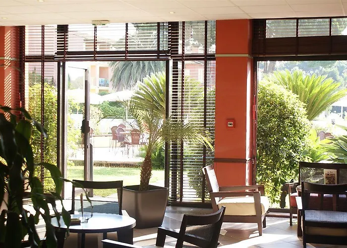 Hotel Les Jardins De