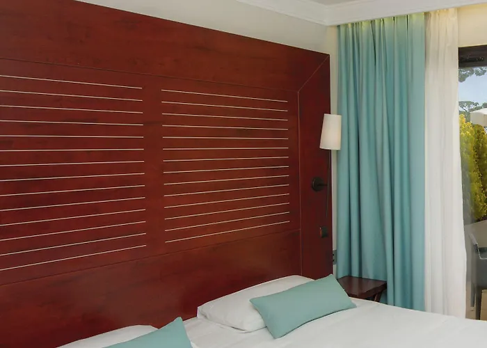 圣马克西姆花园酒店 酒店