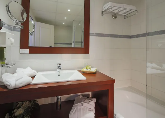 圣马克西姆花园酒店