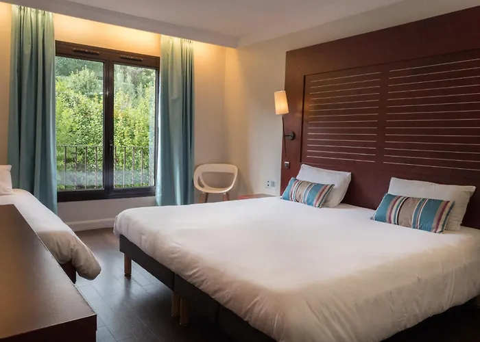 圣马克西姆花园酒店 3*