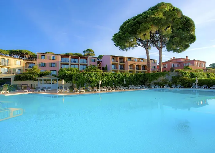 圣马克西姆花园酒店