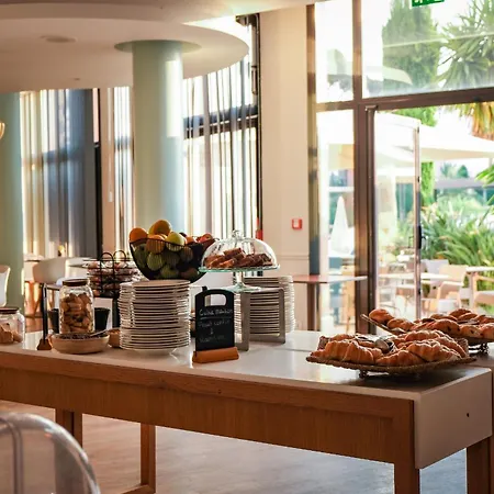 호텔 Les Jardins De 생트막시메