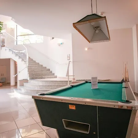 Hotel Les Jardins De