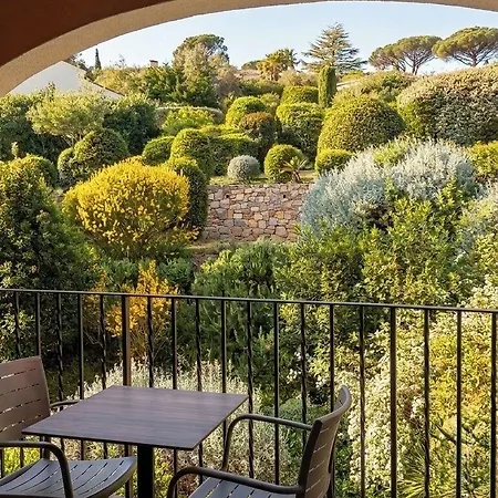 Hotel Les Jardins De