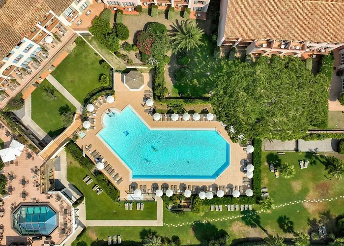 فندق Les Jardins De سانت ماكسيم