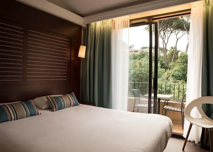 فندق Les Jardins De 3*