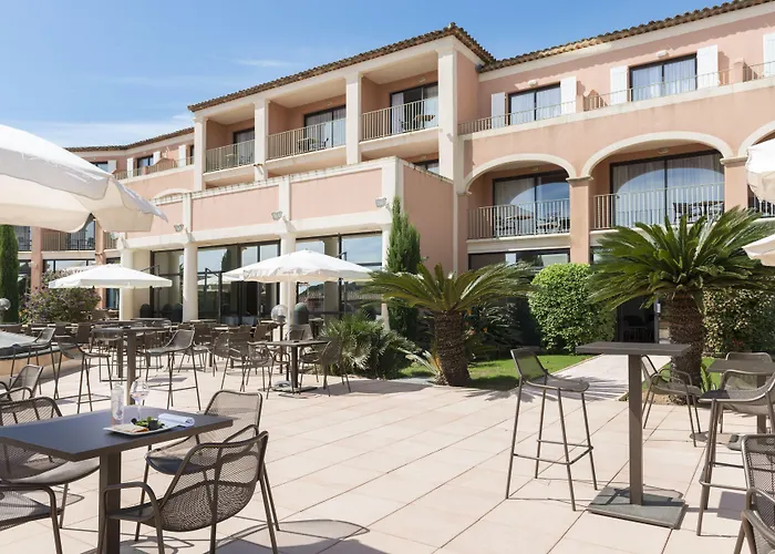 فندق Les Jardins De 3*